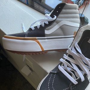 Hi Top sk8ter Vans